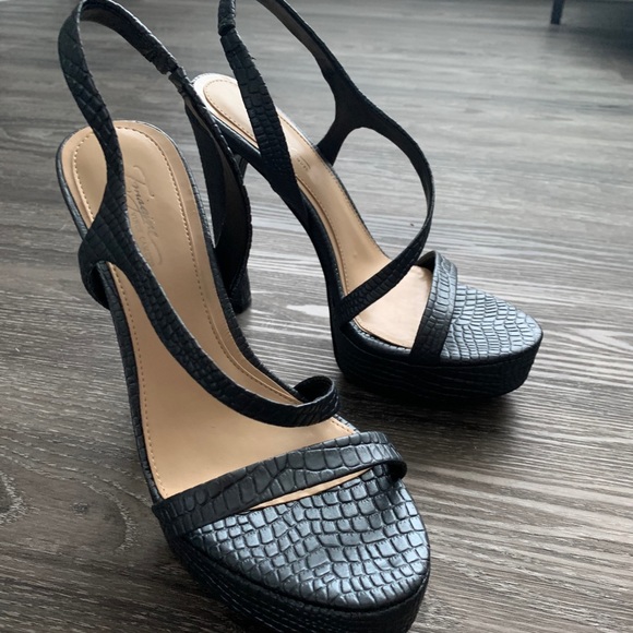 Vince Camuto Imagine Heels - Picture 4 of 5